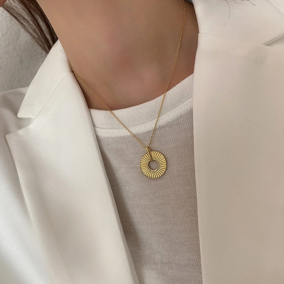 Kórejská verzia šperky 925 čistého striebra geometrické kruhové náhrdelník jednoduché nika elegantné čisté červené nepravidelný náhrdelník žena.