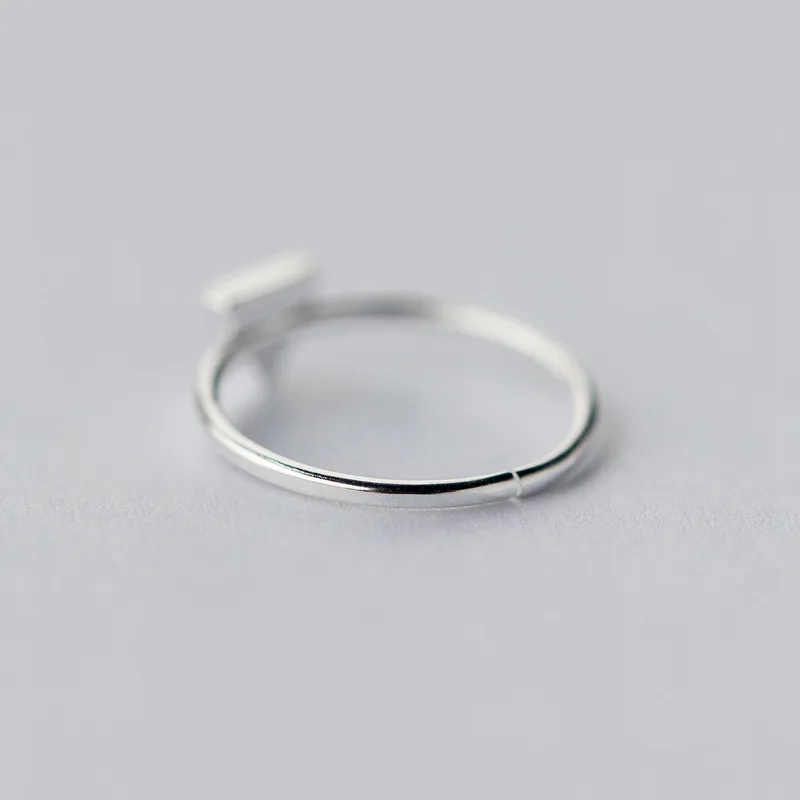 MloveAcc 925 Sterling Silver Geometria Trojuholník Prstene pre Ženy, Dievčatá Darček Čierny Smalt Otvoriť Krúžok Vintage Mincový striebro-šperky