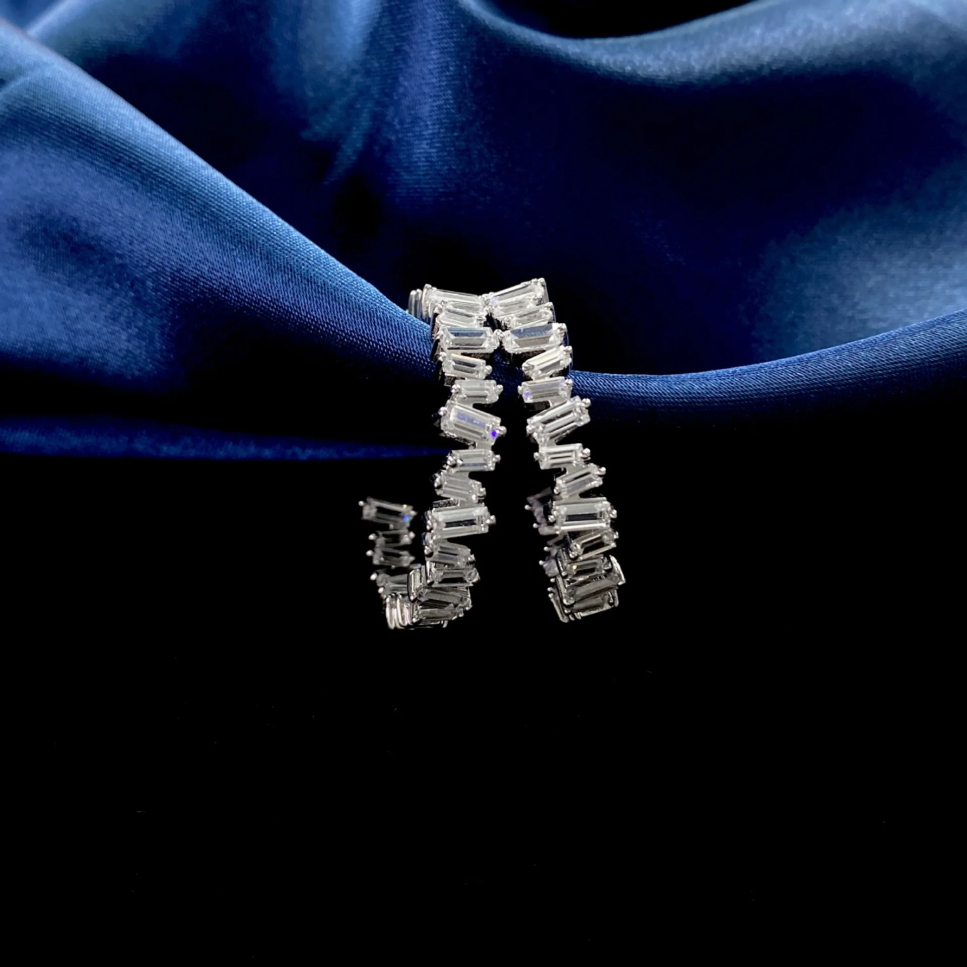 PANSYSEN Klasické 925 Sterling Silver Vytvorené Moissanite Diamond C Kolo Stud Náušnice Ženy, Svadobné Zapojenie Jemné Šperky