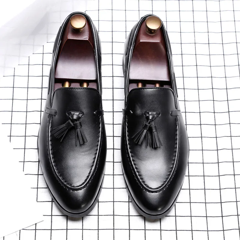 Taliansky Oxford Topánky Pre Mužov Dizajnér Formálne Pánske Šaty Topánky Kožené Čierne Luxusné Strany Svadobné Topánky Mužov Strapce Bytov Mokasíny