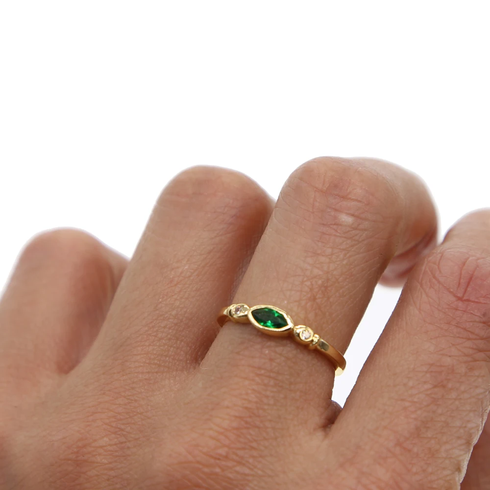 Vysoko kvalitný elegantný Oválny Vytvorené Emerald Výročie Prstene Pre Ženy, zlatá farba jemné Šperky Veľkoobchod 3pc kamene size7