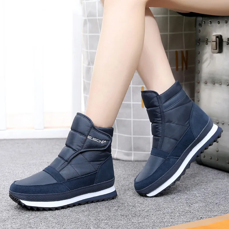 Ženy čižmy 2021 módne solid non-slip nepremokavá zimná obuv ženy topánky plyšové teplé dámske topánky háku&slučky členková obuv