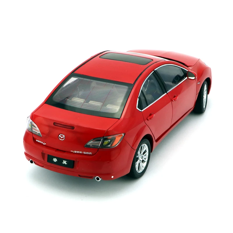 1:18 Mazda 6 Červená Sedan Zliatiny Diecast Model Auta, Hračky Športové Auto Verziu Zbierku Pre Deti, Darčeky, Originálne Krabice Doprava Zadarmo