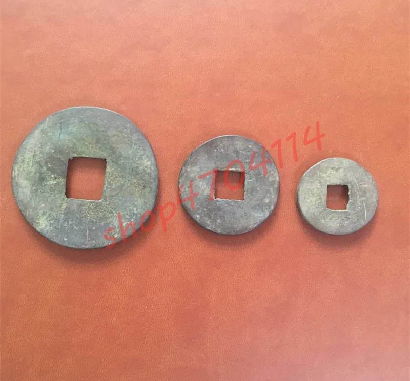 Autentické, Qing Dynastie, polovicu dve medené mince (veľké, stredné a malé), sada 3 kusov, antické zbierky