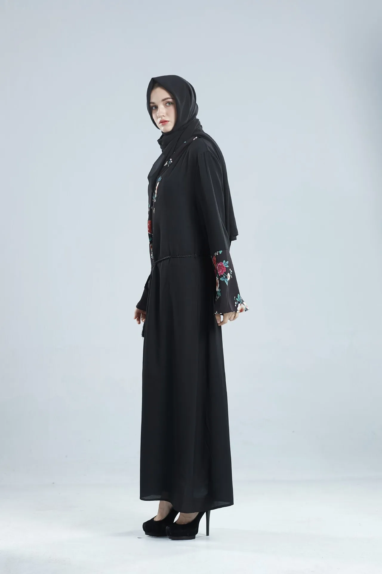 Dubaj Moslimských Maxi Šaty Žien Abaya Kimono Tlač na Kvetinový Dlhé Šaty, Krajky-up Jubah Kaftane Hidžáb Šaty Islamské Oblečenie Nové