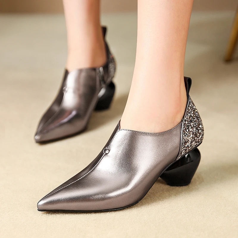 IN dámske topánky Prvá vrstva cowhide + Marienka plus veľkosť 22.5-26 cm dĺžka čerpadlá dámske topánky ukázal prst dámy topánky móda