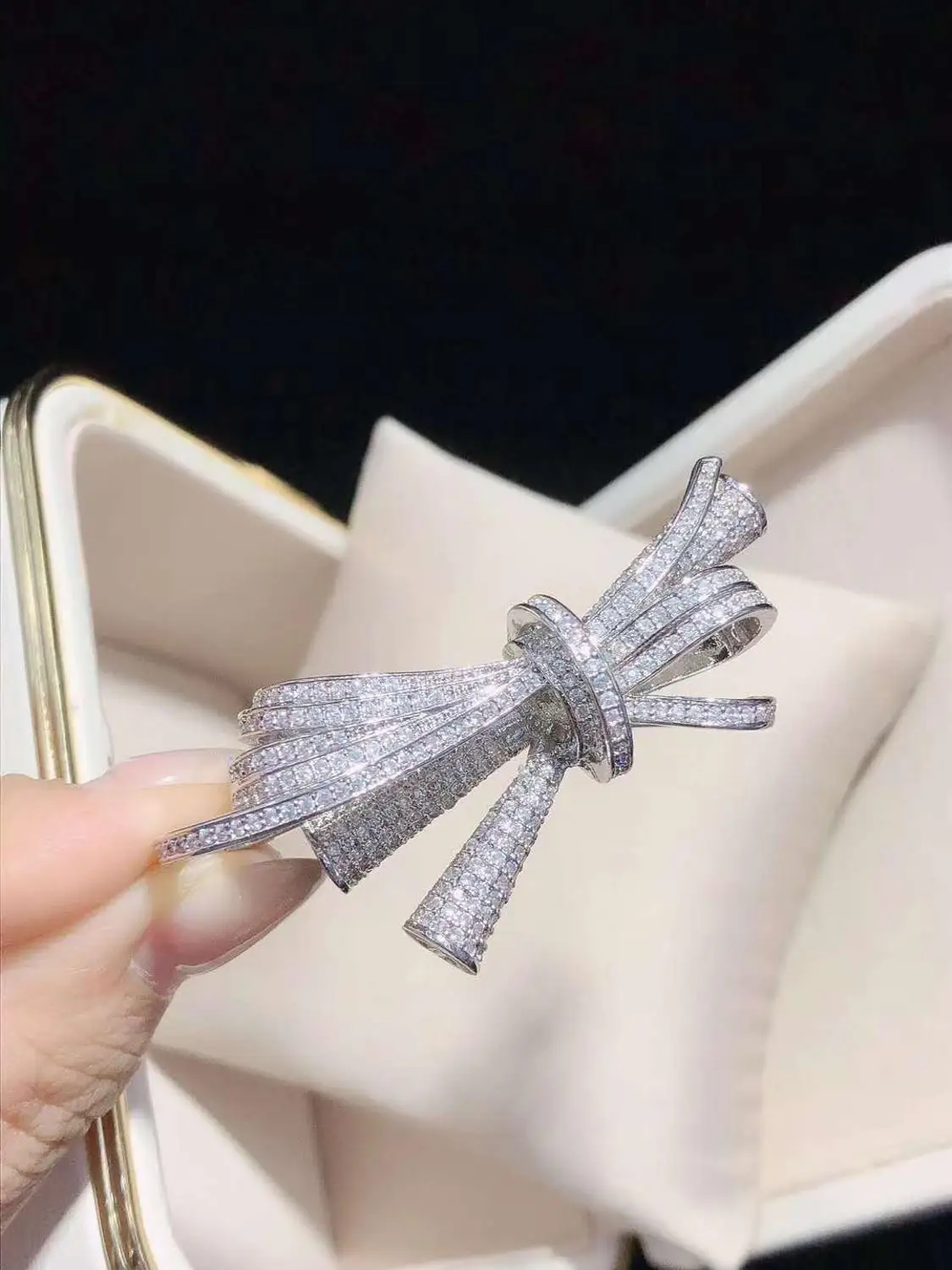 Micro pave 18k Glod vyplnené jasné cubic zirconia bowknot konektor pre náhrdelník