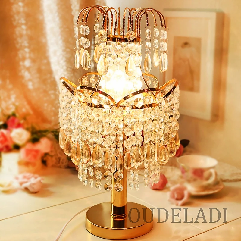 Moderný Európsky Crystal Stolové Lampy, Luxusné Tvorivé Teplé Princezná Izba, Spálňa, Nočné Lampy, Móda, Svadobné Dekorácie, Lampy