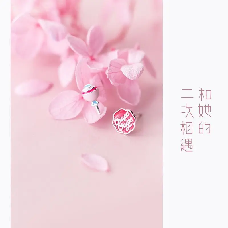 Nový príchod Srdce Sweet Candy písmená Tibetskej podiel stud náušnice malé dámskej módy 2020 kórejský štýl asymetrické náušnice