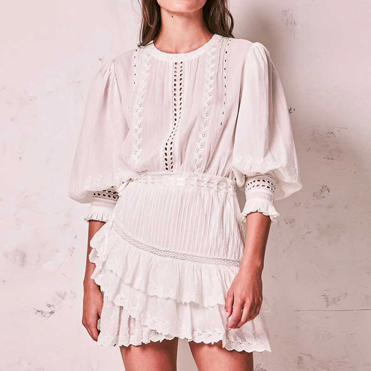Pevné Biela Výšivka Mini Šaty S Dlhým Rukávom O Krk Vintage Vestidos Spring Beach Boho Ležérne Oblečenie 2020 Krátke Ženy Šaty