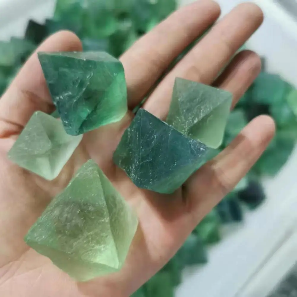 Prírodné Zelené fluorite octahedron drahokam crystal polytope na ozdobu