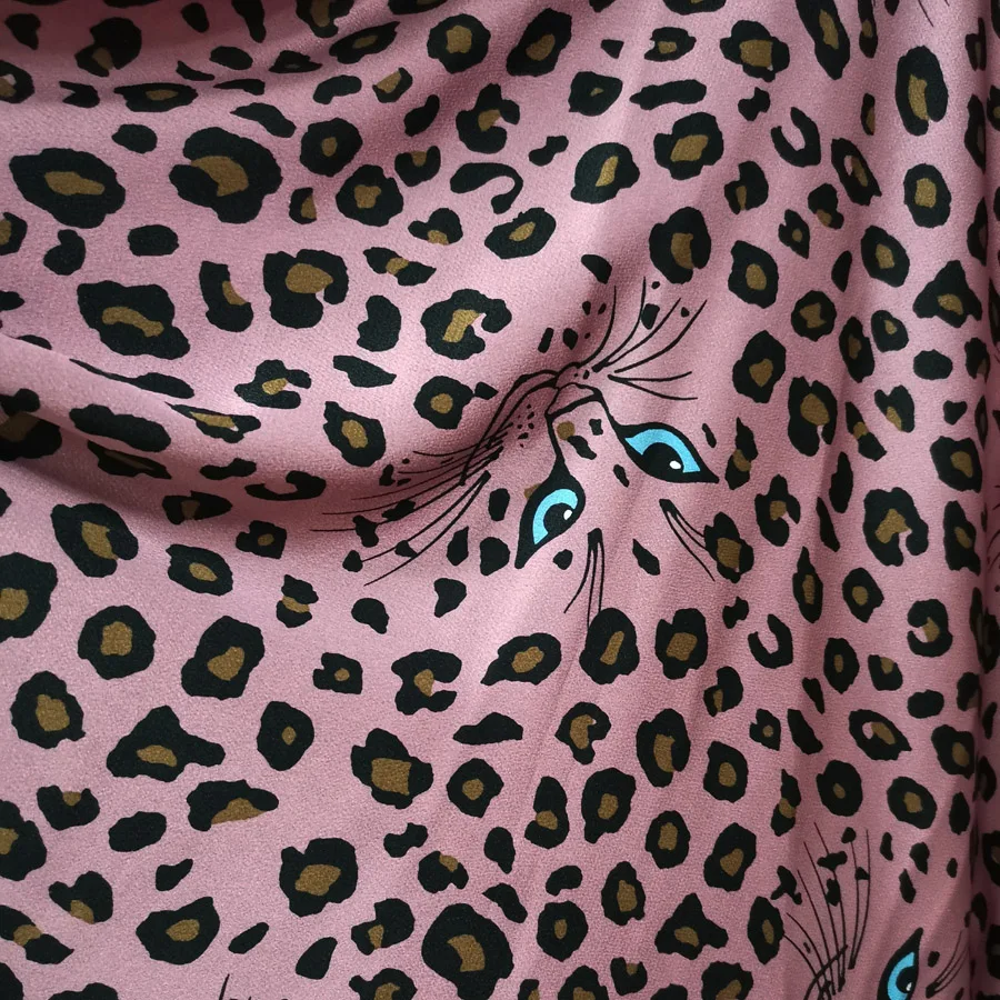 Tiger Satin Krepové Lesklý Nové Módne Leopard Textílie Pre Šaty Šaty Pyžamo Materiál Charmeuse DIY Tkaniva Páse s nástrojmi Textílie