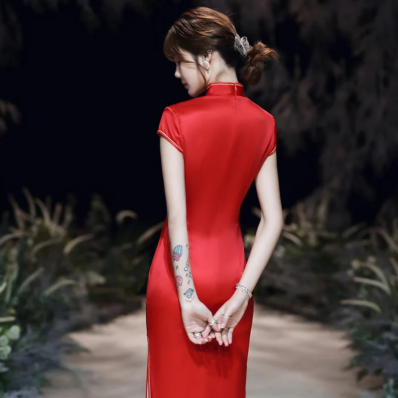 Veľkosť Plus 5XL 2020 Nové Červené Rayon Cheongsam Čínske Tradičné Šaty Klasické Ženy Qipao Elegantný Krátky Rukáv Novinka Dlhé Šaty