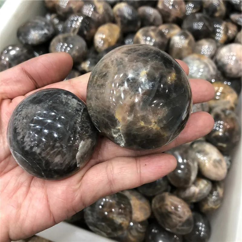 0,5 kg Veľkoobchod Kvalitných Prírodných Black Moonstone Palm Kameň Rozhádzané Kamene krištáľ liečenie Reiki