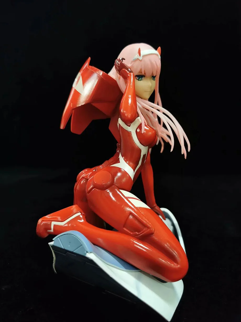 16 cm Anime Obrázok Miláčik v FRANXX Obrázok Nula Dva 02 Červené Biele Šaty, Sexy Dievčatá, PVC Akčné Figúrky Hračka Zberateľskú Model