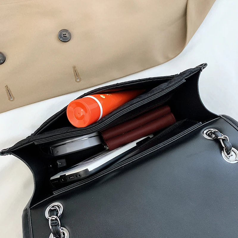 2020 nové taška cez rameno fashion reťazca taška lady taška na bežné malé námestie taška čierna žena taška messenger bag taška cez rameno