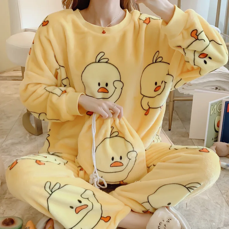2020 Zimné Ženy Flanelové Pyžamo Nastaviť Cartoon Malé Žlté Kačice Kolo Krku Sleepwear Pribrala Teplé Pyžamá Domáce Oblečenie Nové