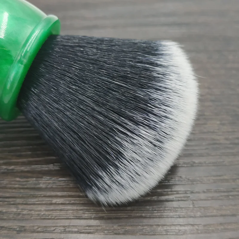 Dscosmetic 26mm smoking syntetické vlasy holenie kefa s živice rukoväť