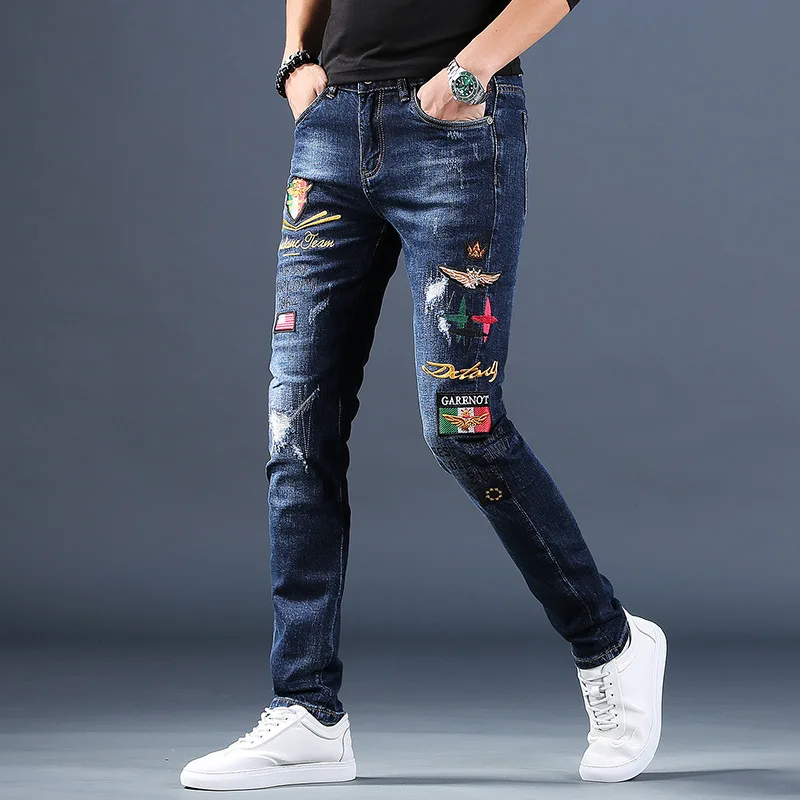Veľkoobchod 2020 Módne teenagerov Denim pánske vyšívané jeans pánske nohavice značky slim bežné nohy zlomená trend ceruzkou nohavice