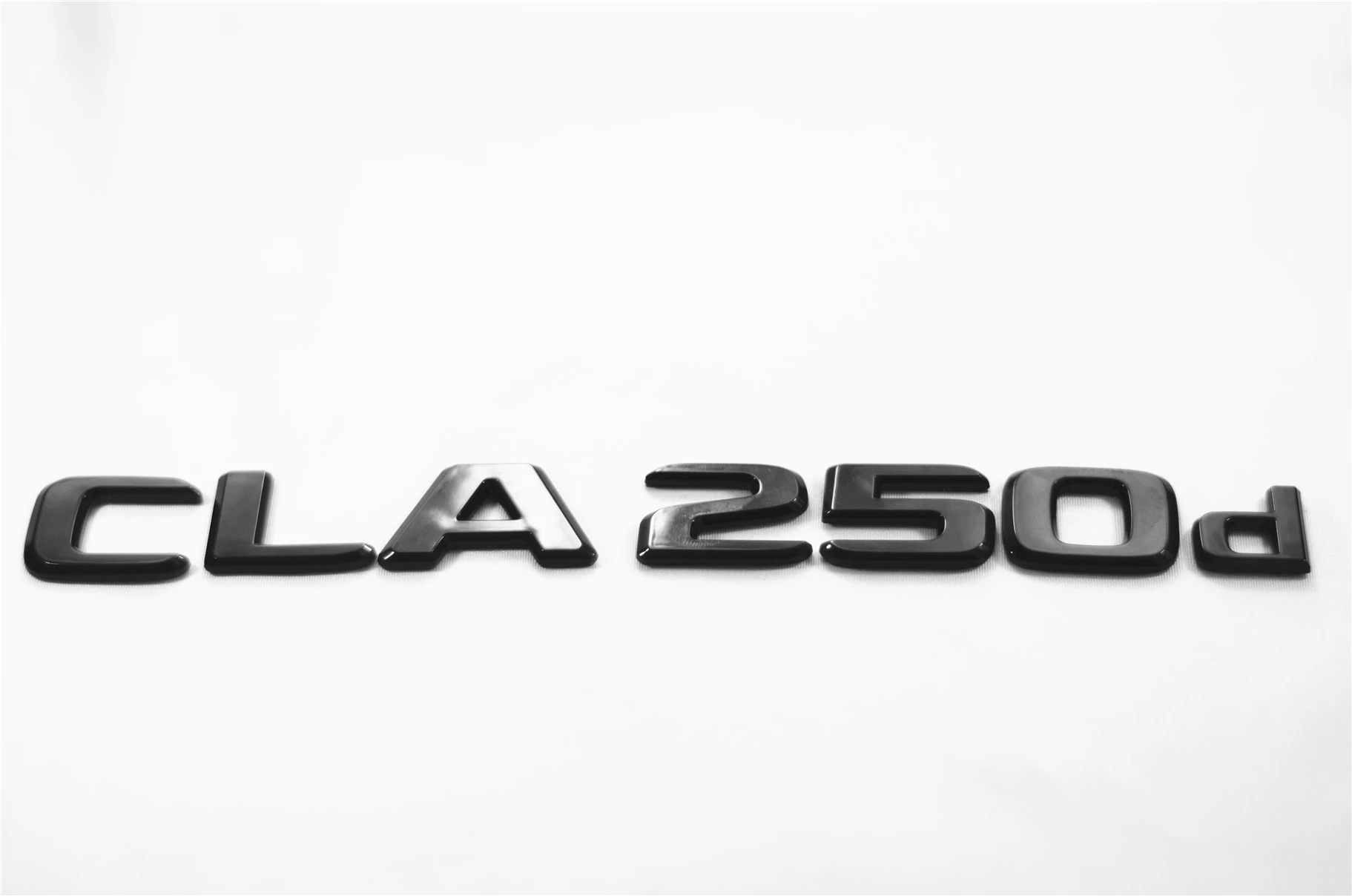 Znak, Odznak batožinového priestoru Zadné ABS na Mercedes Benz CLA250d CLA200d CLA180d CLA220d CLA35 Čierne Auto, Vonkajšie Dekorácie, Nálepky