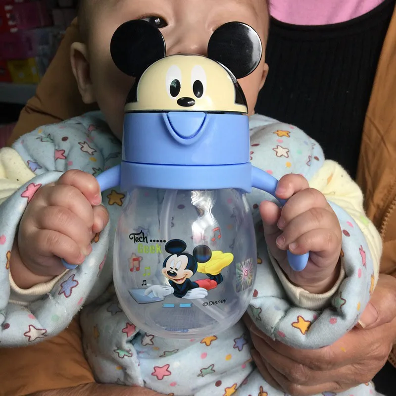 Disney 270ML Mickey Mouse Dieťa Kŕmenie Pohár Bezpečnosť detí, Slamy, Pitie Fľaša Baby Mickey Minnie Prenosné Pohár Narodeninám