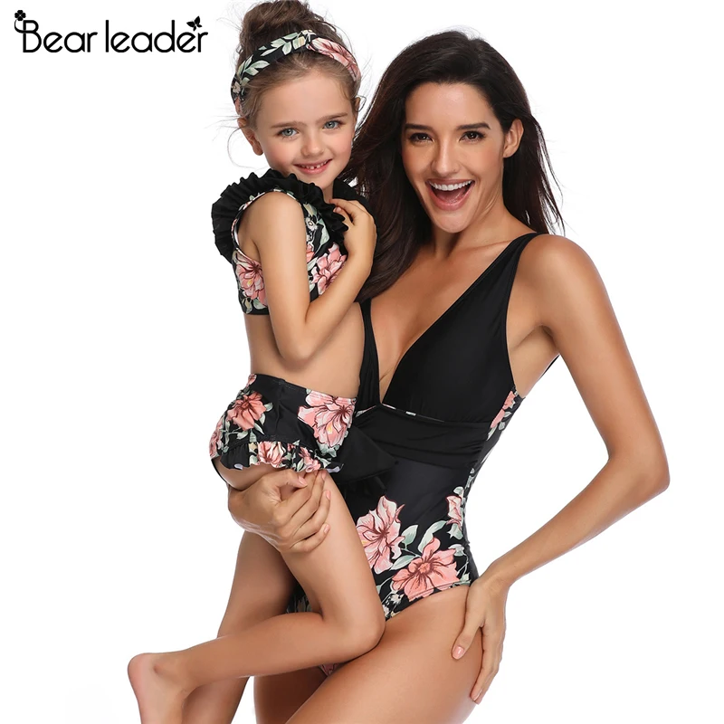 Medveď Leader Zodpovedajúce Rodiny Oblečenie Cartoon Vzor jednodielne Plavky pre rodiny zodpovedajúce oblečenie Flounce navrhnúť Oblečenie