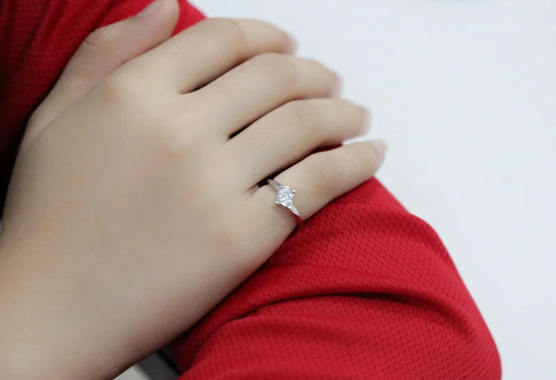 Nové 925 Sterling Silver Ring S Mikro-Intarzované Zirkón Simulácia CZ Prsteň Pre Ženu Kúzlo Šperky Darček