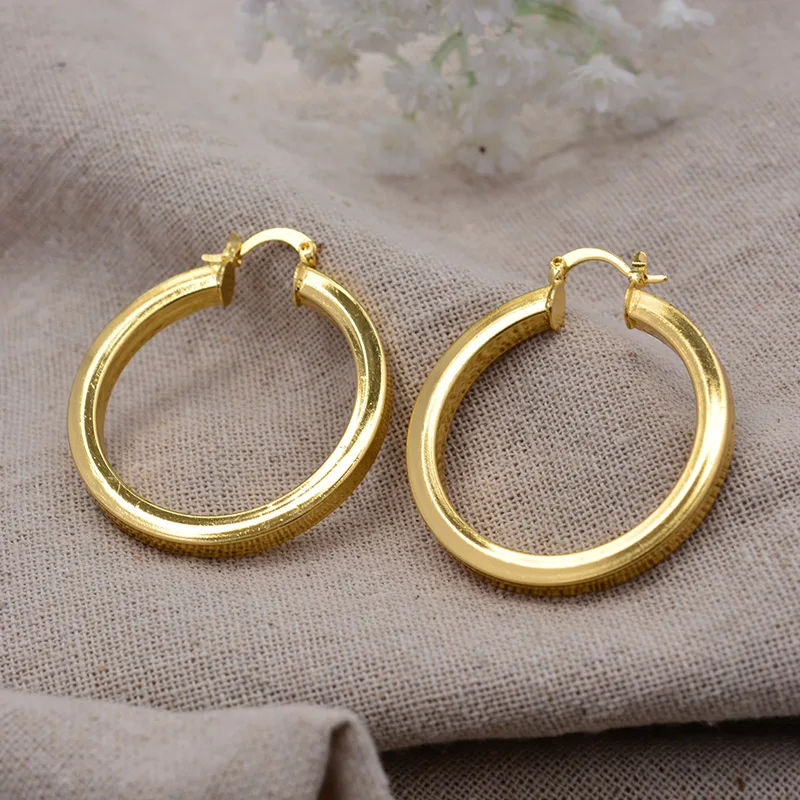 WANDO zlatá farba kolo vyhlásenie náušnice Pre Ženy/Dievča Zlaté Farba Klasické Módne Šperky Strany Svadobné Dary Earings E79